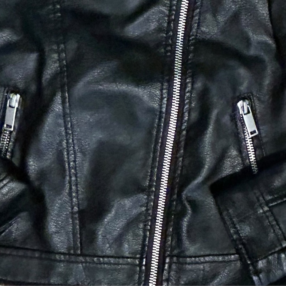 NWOT Primark Girls Vegan Black Leather Motorcycle Jacket- Size 4 - Picture 3 of 5